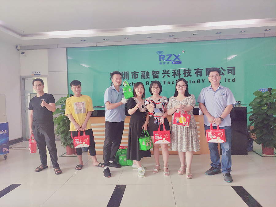 融智興科技｜2021年二季度員工生日禮品發(fā)放啦！