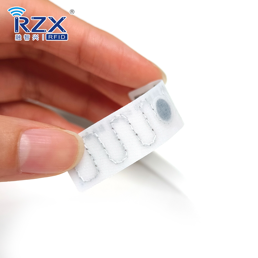 RFID洗衣標簽（噴序列號、QR碼、帶背膠） (9).jpg